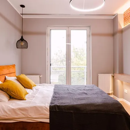 Moon Sevastopol Apartment Bucharest